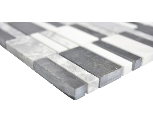 Mosaikmatte aus Marmor mit rechteckigen Steinen