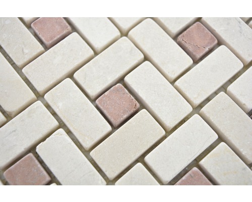 Mosaikfliese mit rechteckigen und quadratischen Elementen