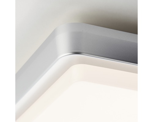 Detailansicht einer quadratischen Deckenleuchte