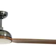 Deckenventilator mit Flügel
