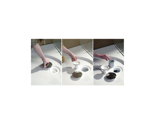 Mehrteiliger Duschablauf mit Reinigungseinsatz in drei Schritten