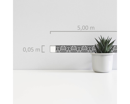 Bordüre mit Ornamentmuster, 5,00 Meter lang und 0,05 Meter breit
