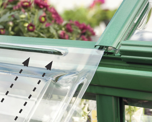 Detailaufnahme des Stecksystems einer Gewächshausverglasung.