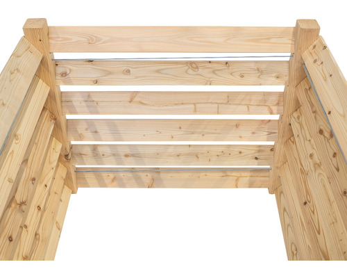 Holzkonstruktion eines Hochbeets