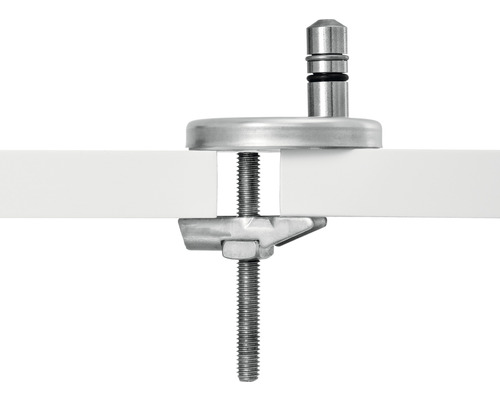 Befestigungsklemme aus Metall an einer Tischplatte