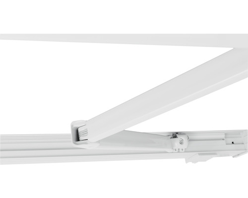 Detailaufnahme einer Markise mit Gelenkarm