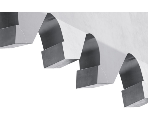 Nahaufnahme eines Betonzaunelements mit Bögen