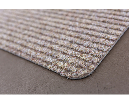 Fußmatte mit Rippenstruktur