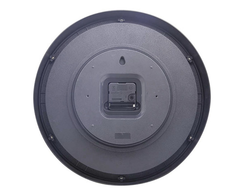 Rückseite einer runden Wanduhr mit Quarzwerk