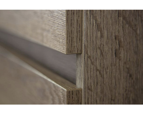 Detailaufnahme von Holzmöbeln mit Schubladen