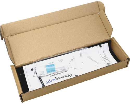 Geöffneter Karton mit Reinigungstuch und Montageanleitung