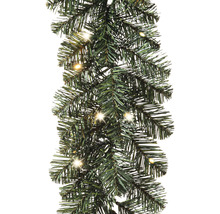 Künstliche Tannengirlande mit Lichtern für die Weihnachtsdekoration