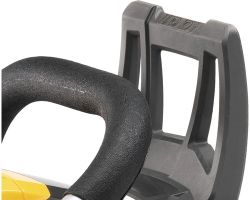 Detailaufnahme von Griff und Haltebügel einer Gartensäge.