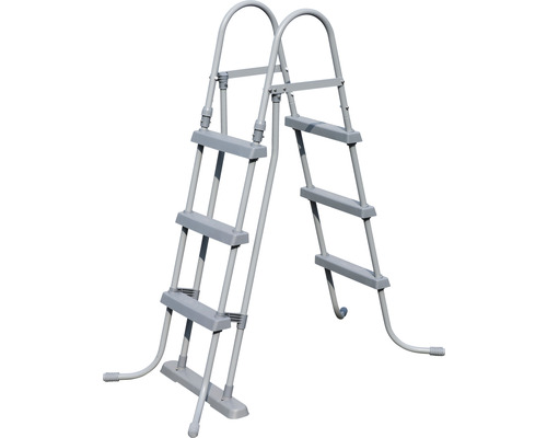 Poolleiter mit vier Stufen für einfachen Zugang zum Schwimmbecken