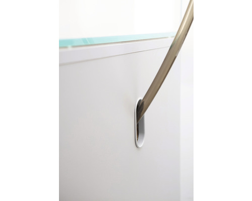 Detailaufnahme eines Badmöbels mit Griff