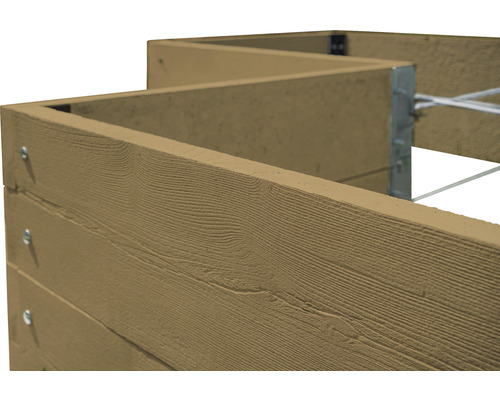 Hochbeet aus Holz mit Metallverstärkung