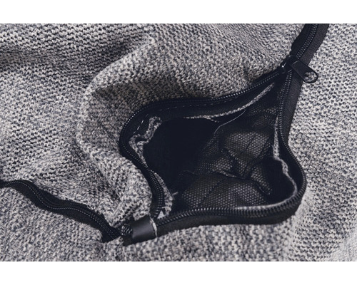 Detailaufnahme einer Tasche mit Reißverschluss aus meliertem Stoff