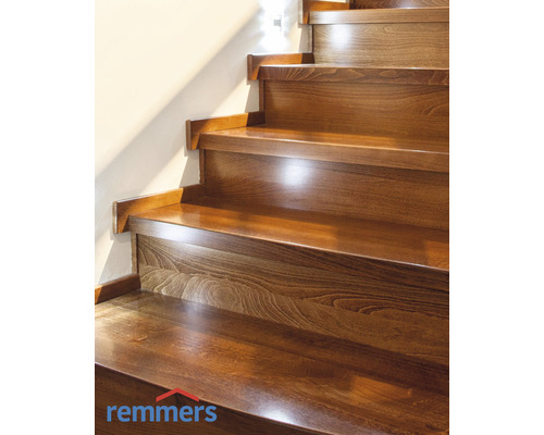 Holztreppe mit Maserung