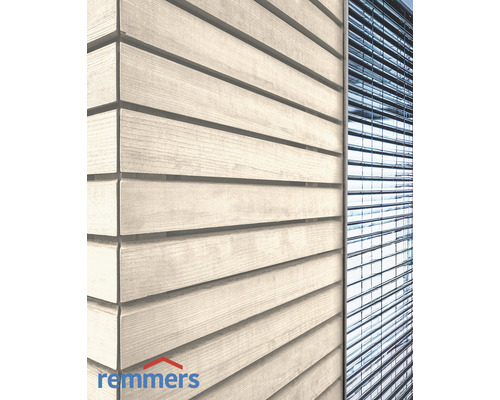 Holzfassade mit Jalousien und Remmers Logo