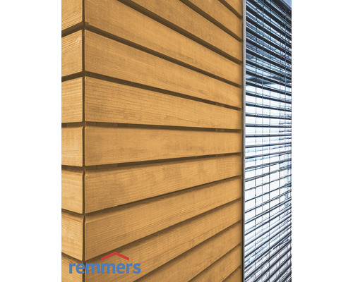 Holzfassade und Jalousien für den Außenbereich