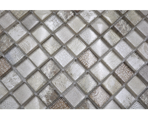 Nahaufnahme von Mosaikfliesen für Wand und Boden