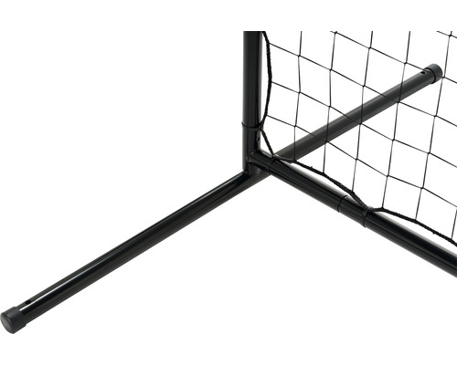 Detailansicht eines schwarzen Volleyballnetzes mit Stahlrahmen