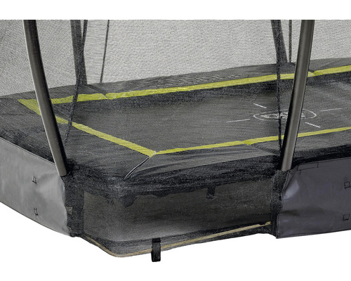 Detailansicht eines rechteckigen Gartentrampolins mit Sicherheitsnetz