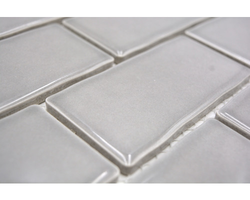 Nahaufnahme von rechteckigen Fliesen