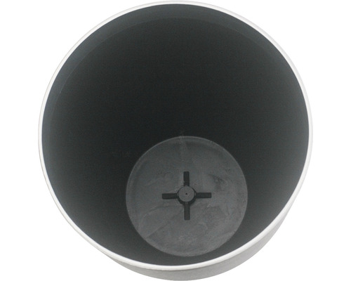 Innenansicht eines Pflanzgefäßes mit Bewässerungssystem