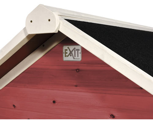 Detailansicht eines Holzspielhauses mit Dach und Exit Toys Logo
