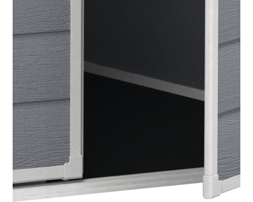 Detailansicht einer geöffneten Schiebetür eines Gerätehauses