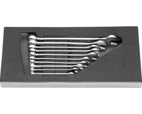 Satz aus Ringmaulschlüsseln in einer Werkzeugablage