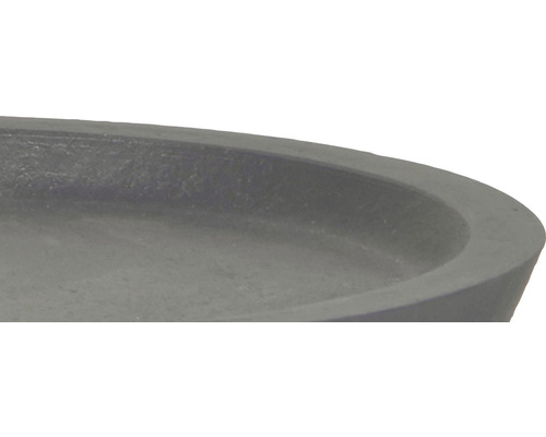 Detailaufnahme einer runden Pflanzschale aus Stein
