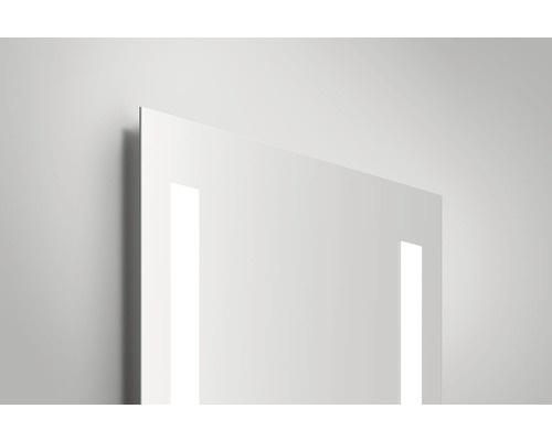 Rechteckiger Badspiegel mit integrierter Beleuchtung