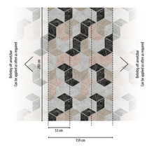 Tapete mit geometrischem Würfelmuster und Maßangaben