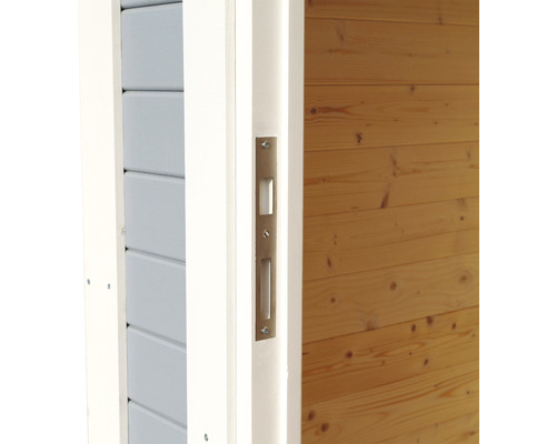 Detailansicht einer Schiebetür mit Griffmuschel aus Metall