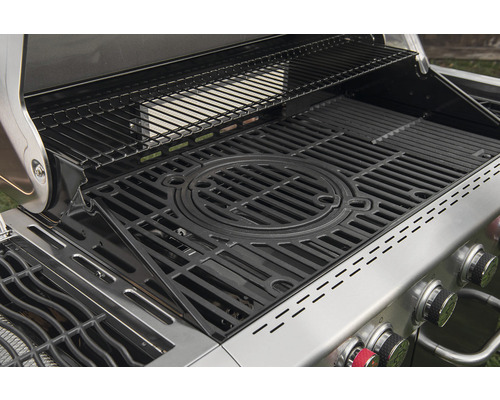 Grill mit Grillrost und Warmhalterost