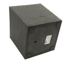 Quadratischer Pflanzkübel aus Kunststoff, Unterseite