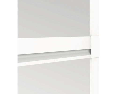 Detailansicht eines weißen Regals