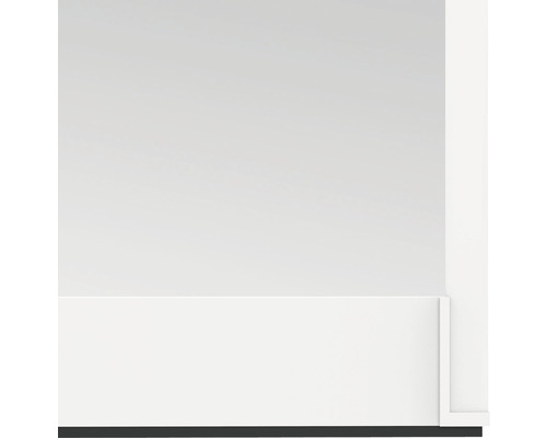 Detailansicht einer weißen Wand mit Fußleiste