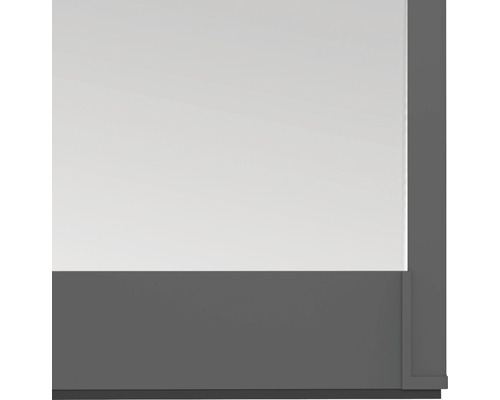 Detailansicht eines grauen Fensterrahmens mit Glas