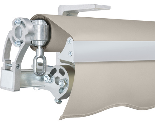 Detailansicht einer Markise mit hellbeigem Stoff und silberfarbener Mechanik