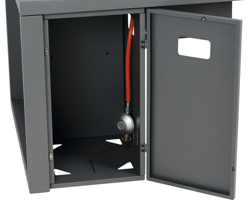 Gasflaschenschrank mit geöffneter Tür und Gasdruckregler