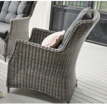 Gartensessel aus Rattan mit Kissen