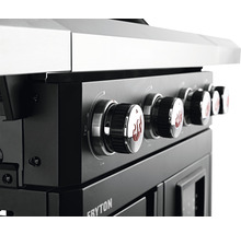 Detailansicht eines Gasgrills mit mehreren Drehknöpfen zur Steuerung der Hitze