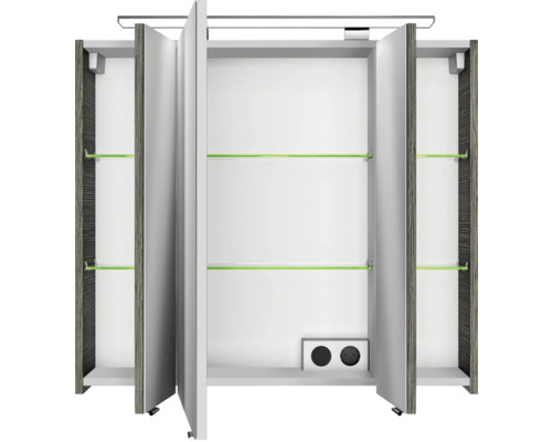 Geöffneter Spiegelschrank mit Einlegeböden und Steckdosen