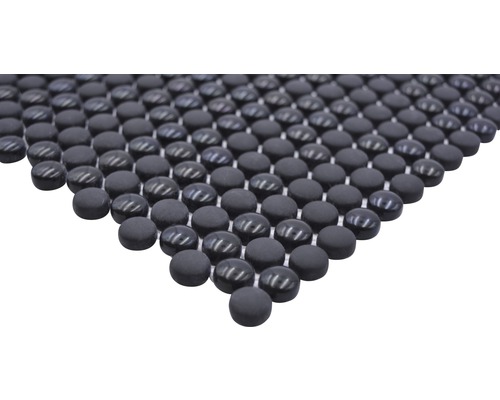Mosaikfliesenmatte mit runden, glänzenden Steinen