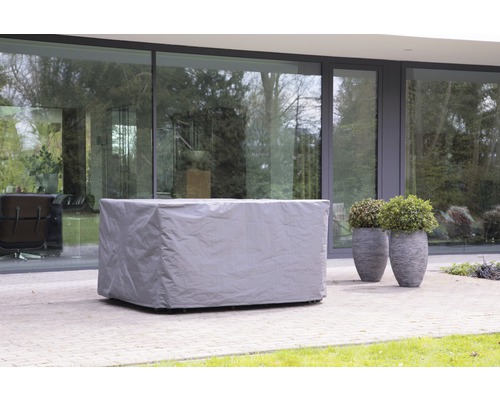 Abdeckung für Gartenmöbel auf Terrasse