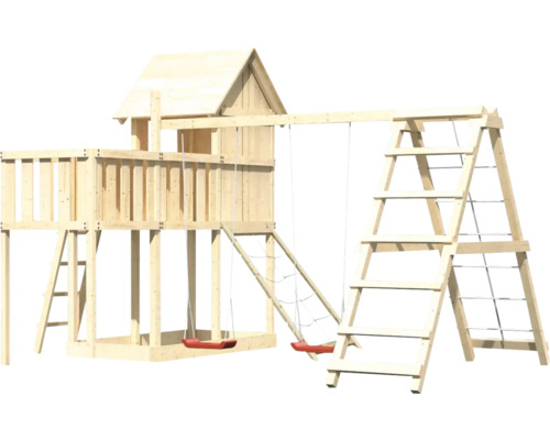 Holzspielplatz mit Schaukeln, Leiter und Kletternetz