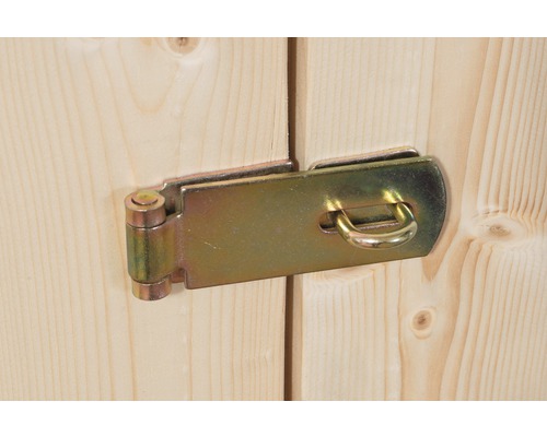 Vorhängeschlossriegel an Holztür